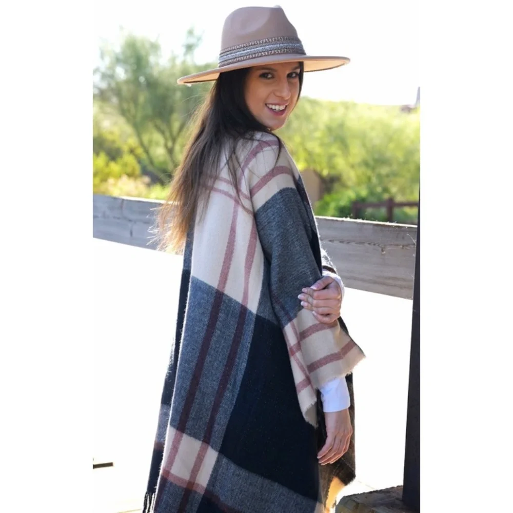 SOLD OUT Navy Plaid Knit Tassel Trim Fall Winter Women's One Size Kimono Wrap - Picture 6 of 6